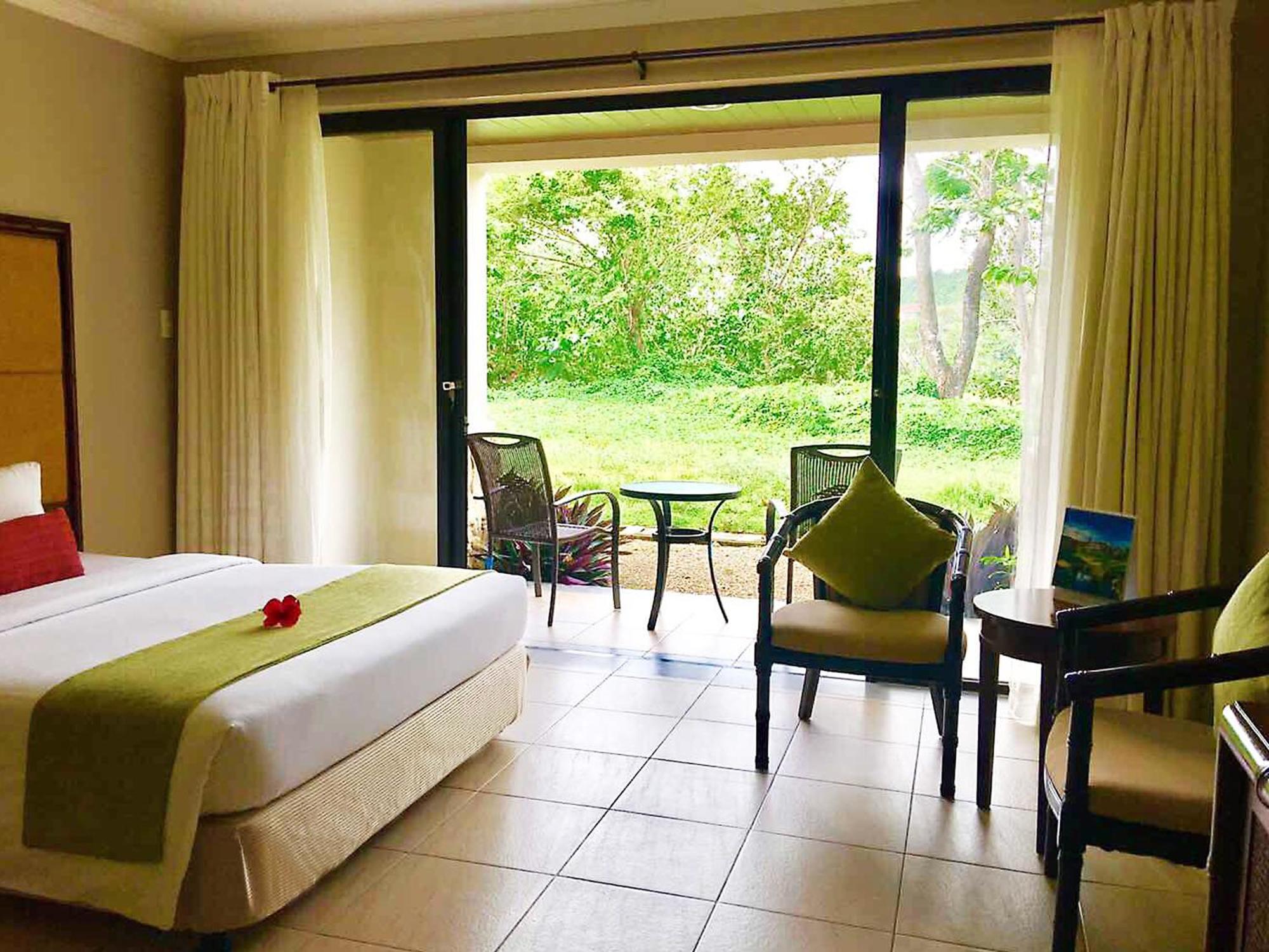Fairways And Bluewater Boracay Resort Balabag (Boracay)