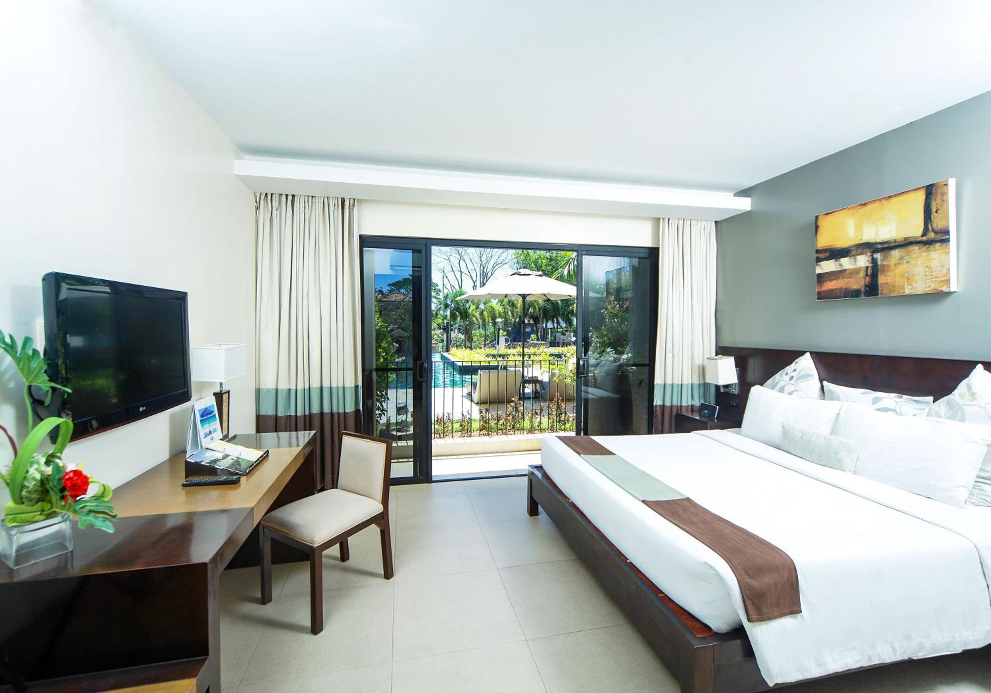 Fairways And Bluewater Boracay Resort Balabag (Boracay)