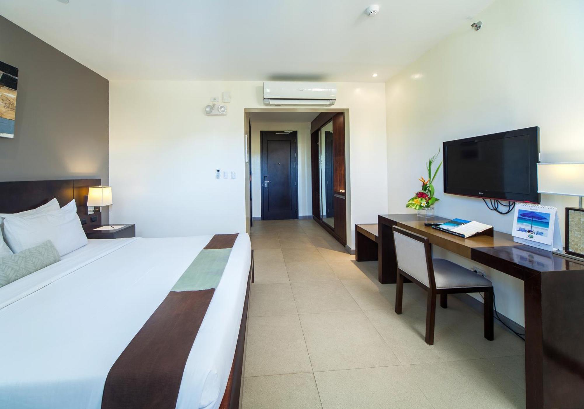 Fairways And Bluewater Boracay 4* Balabag (Boracay)