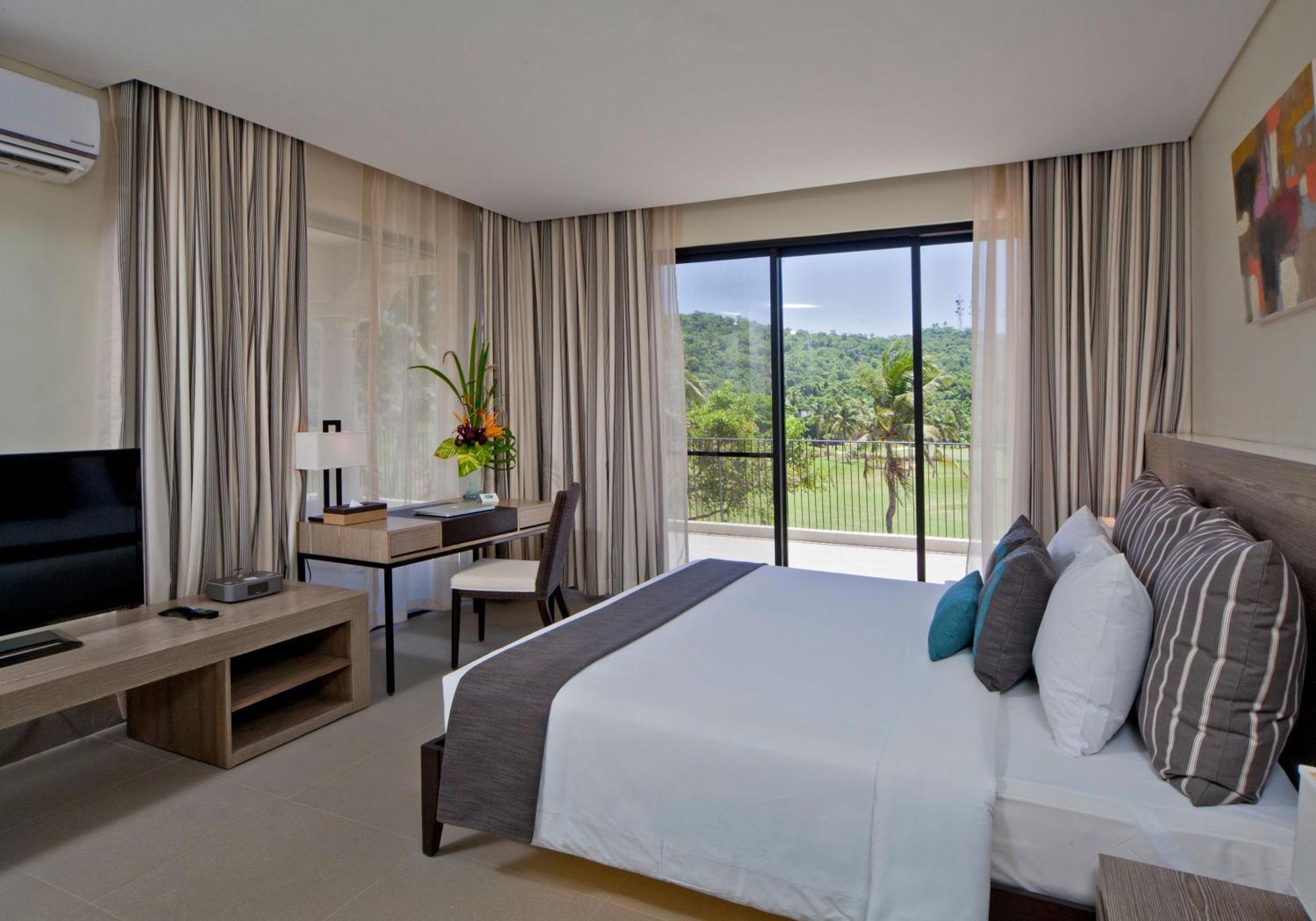 Fairways And Bluewater Boracay 4* Balabag (Boracay)
