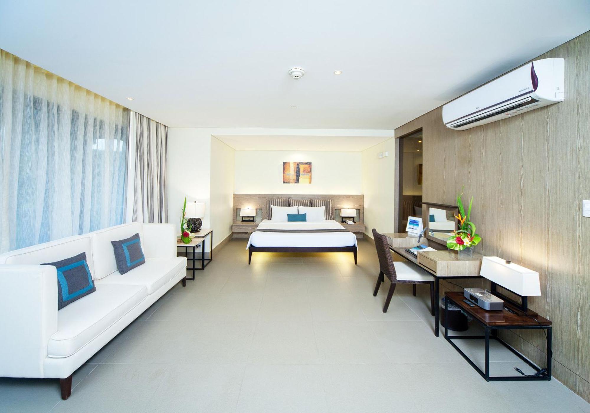 Resort Fairways And Bluewater Boracay 4*